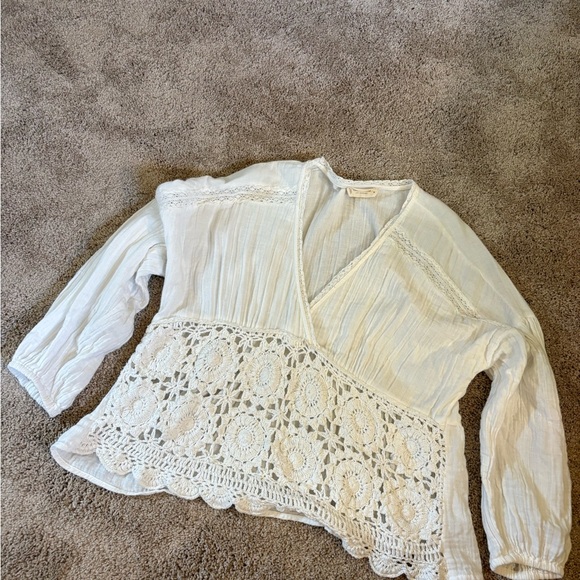 Lucky Brand White Crochet Detail Top - Picture 5 of 6